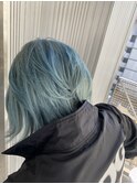 ペールブルー