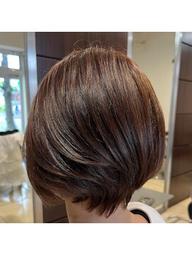 ヌー(Nu) ショートボブ