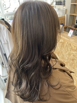 スクリバイタヒエ(SUKURI by tahie) #透明感カラー　#オリーブベージュ