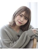 ハイトーンミルクティーベージュ