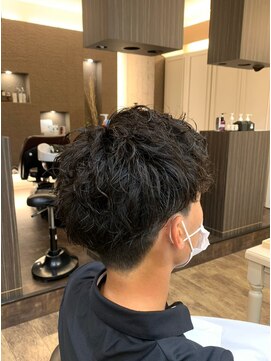 ベルプロッドバイアルター 千葉(bel. prod by aL-ter) 【bel.高野】マッシュパーマ/波巻き/ハイライト/束感[千葉駅]