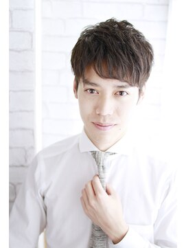 ラクシア(LUXIA) 清潔感のある束感ヘアー