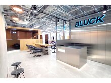 ブラック 渋谷(BLUCK)の雰囲気（おしゃれな店内[渋谷駅/学割U24/メンズパーマ/フェザーパーマ]）