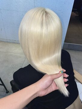 ゼスト パーク(ZEST PARK) ホワイトカラー/艶髪/ハイトーン/レイヤーカット/吉祥寺