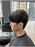 センターパート縮毛矯正マッシュ刈り上げ毛流れツーブロック