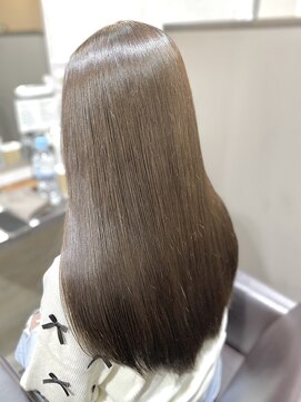 ダンディゾン ブルー 神楽坂(Dans Dix ans bleu) 【Dans Dix ans】透明感が欲しいならオリーブブラウンで決まり