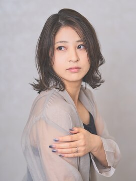 ノーブルスチュアート(NOBLE STUART) 柔らかく動く、大人ミディレイヤー