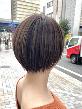 ルフトバイアンビエンテ(Luft by ambiente) ショートボブ　綺麗シルエット【坂根】