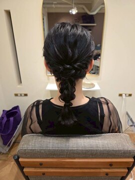 ティットバイウルー(tytto by uruu) 【編みおろし】表参道/表参道駅/ヘアセット/早朝