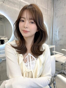 フォンズ(FONS) 外ハネくびれ　顔まわりカット　レイヤーカット