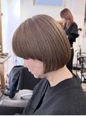 大人ショートレイヤー白髪ぼかし脱白髪染め40代50代60代原宿
