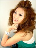 しっかりめのパーマで力強い印象のスタイル☆