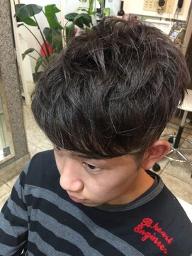 ヘアクラブリューズ フォアキングアンドクウィーン(HairClub RYU's for King&Queen) ツウーブロックパーマ