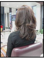 メタ(META)&nbsp;ＣＬＡＳＳＹ系のモテ髪　（くせ毛風）