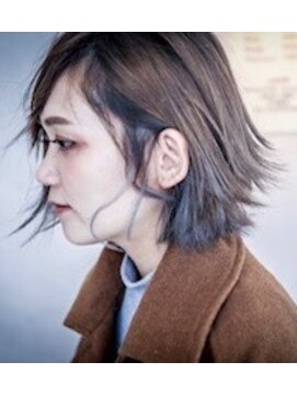 フランジェッタヘアー(Frangetta hair) アッシュベージュショート