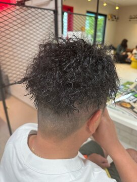 トリップ ヘアーアンドメイクアップ(TRiP hair&make up) メンズパーマ
