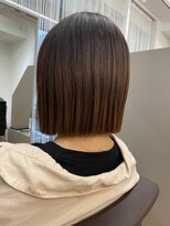 ジエクト ヴィシア(The Ect VIXIA) ストレートボブ 地毛風ストレート 縮毛矯正 ベージュカラー