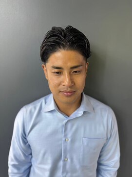 ダンヒルバーバー(dunhill BARBER) ニュアンスパーマ<理容室>[メンズ/シェービング/床屋/銀座]