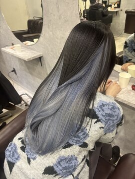 グラッジ 池袋(GLADGE) インナーアイスブルー