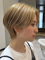 ソワネ 表参道(soigne)&nbsp;表参道白髪ぼかしハンサムショートウルフベージュアッシュ30代