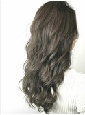 大人可愛い20代30代40代 ウエーブグレー