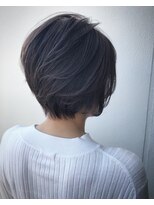 ショートボブ×アッシュグレー