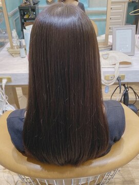 ロンドフルール 大宮東口(Lond fleur) 【Lond fleur 山本翔一郎】上質なツヤ髪ナチュラルストレート♪