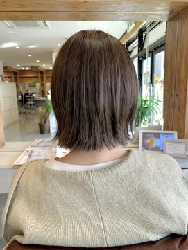 アドラーブル 駅南店(adorable) 【アッシュベージュ】【くびれボブ】【20代・30代】