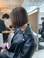 イキ 表参道(iki omotesando)&nbsp;モード/無造作ウェーブ/大人ガーリー[表参道駅]