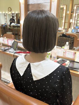 ネオリーブ クタ 町田店(Neolive kuta) 【Ｎｅｏｌｉｖｅｋｕｔａ町田店】切りっぱなしボブ