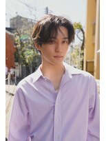 キュー(Cue_)&nbsp;無造作センターパート×毛流れメンズパーマ