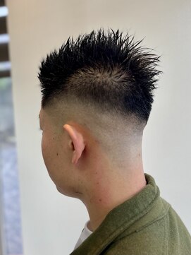 バーバ アンド ビューティーサロンヤマモト(Barber&Beauty salon yamamoto) ハイフェード