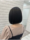 キュルンブラックと丸みボブ