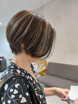 カムバイネオリーブ 溝の口店(Cam by neolive) 【溝の口美容室Cam ｂｙ neolive】☆アンブレカラー・ベージュ☆