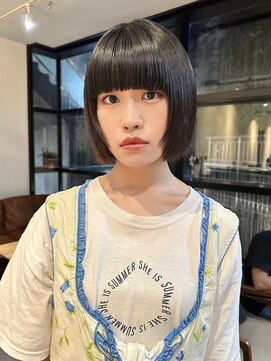 デコ(DECO) 【ayano】切りっぱなしボブとお顔まわりのレイヤーカット