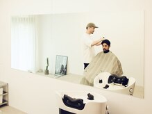 イナフ(ENUFF)の雰囲気（周囲を気にせず過ごせる空間。[代々木/メンズカット/men's]）