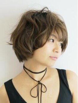 チップラグ(chip lag)の写真/うるツヤ感のあるカラーが人気☆透明感と艶のある髪で、ワンランク上のスタイルを叶えます♪