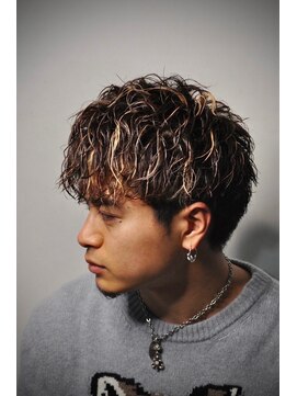 ヒロ銀座 バーバーショップ 札幌本店(HIRO GINZA BARBER SHOP) スパイラルマッシュ