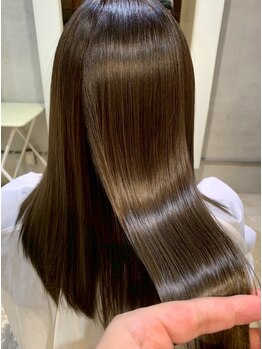 【圧倒的リピート率】他店で縮毛矯正を断られた方もOK！ブリーチ毛でも大丈夫な酸性ストレート☆