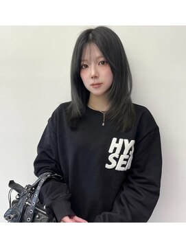 リノ(RLINO) オリーブグレー/レイヤーカット