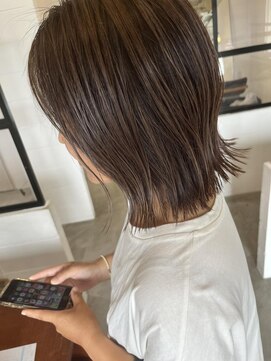 ヒュッゲプラス(hygge+) ショコラブラウン×くびれレイヤー