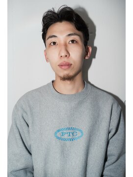 ウェルネス(Wellness) メンズナチュラルセンターパートパーマ