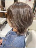 グレージュ