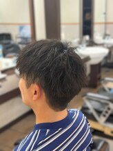 キューブ(HAIR MAKE Cube)&nbsp;メンズツーブロック×ナチュラルショート｜黒髪刈り上げ爽やか◎
