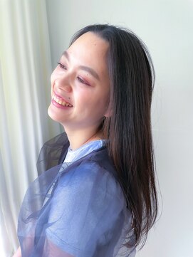 ココ 鷹匠(COCO) 艶髪ストレート ストレート/白髪染め/ヘッドスパ/リタッチ