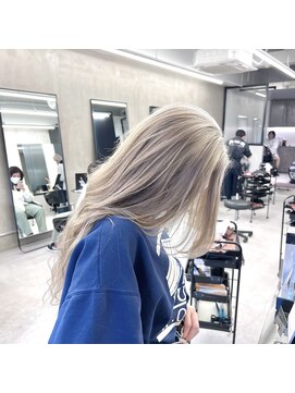 アンドシャルム 心斎橋(&CHALME) シルクベージュ