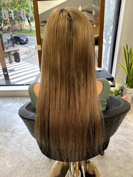 フツーロ 栄(FUTURO) ＃ブラウン＃艶髪