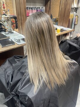 ラフ(LAFF) #バレイヤージュ#グレージュカラー#ボブウルフ#ココアベージュ