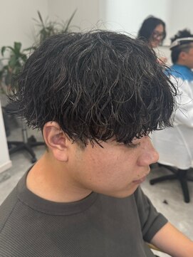 フゥ 宇都宮(FeU) 波巻きパーマメンズパーマメンズヘアツーブロックツイストパーマ