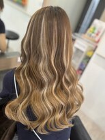 ラピス 横浜(Lapis)&nbsp;ブラウンミルクティーメッシュブリーチカラーシールエクステ